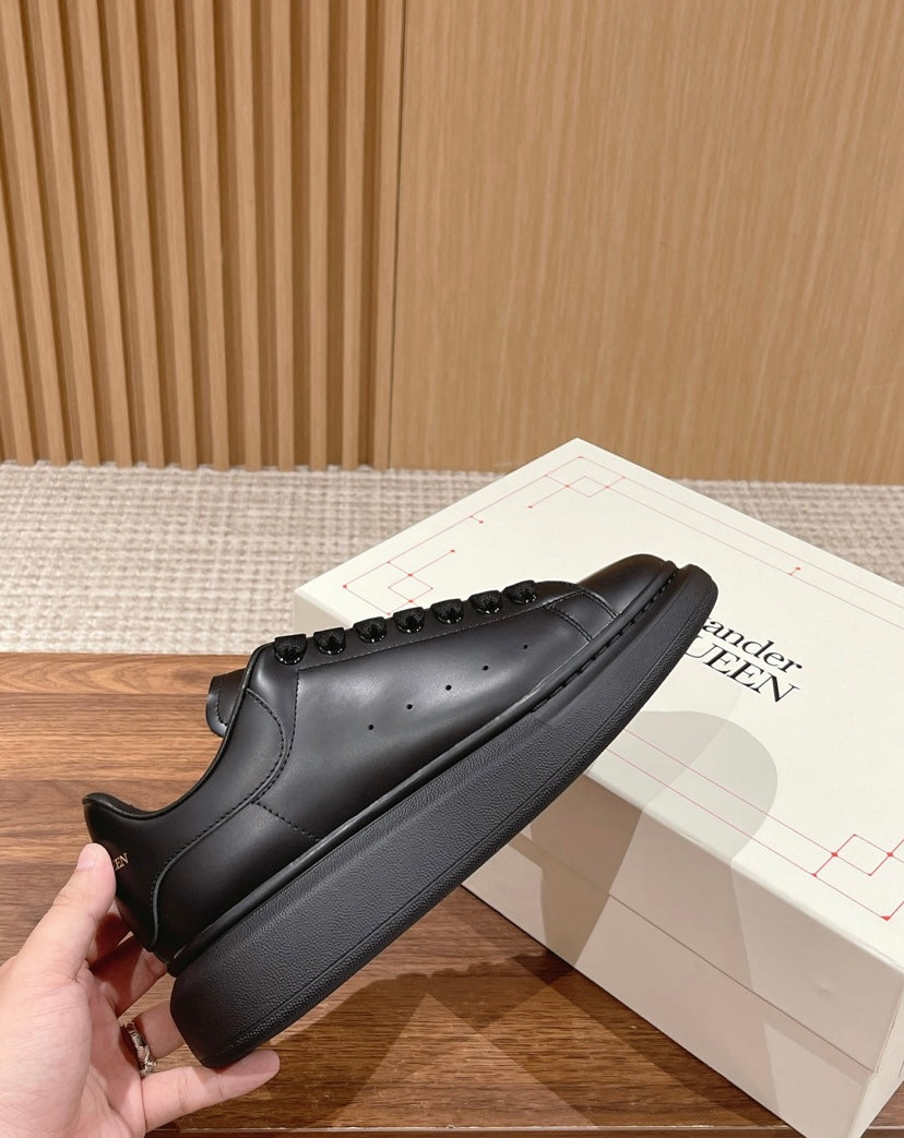 Alexander McQueen BLACK