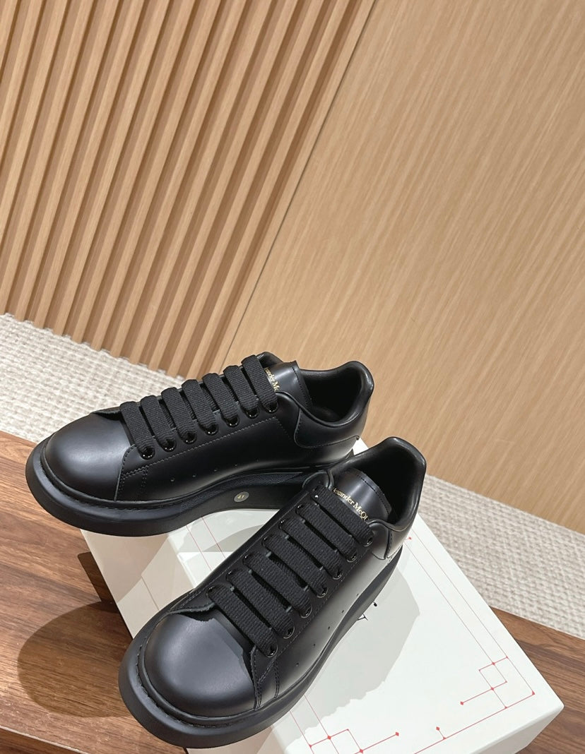 Alexander McQueen BLACK