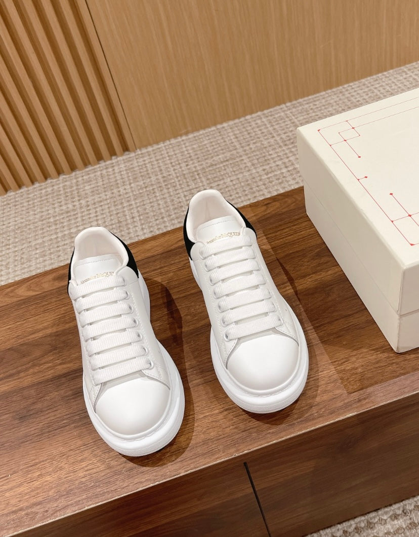 Alexander McQueen WHITE
