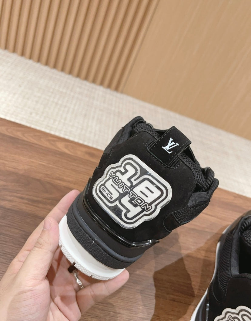 Louis Vuitton Skate BLACK