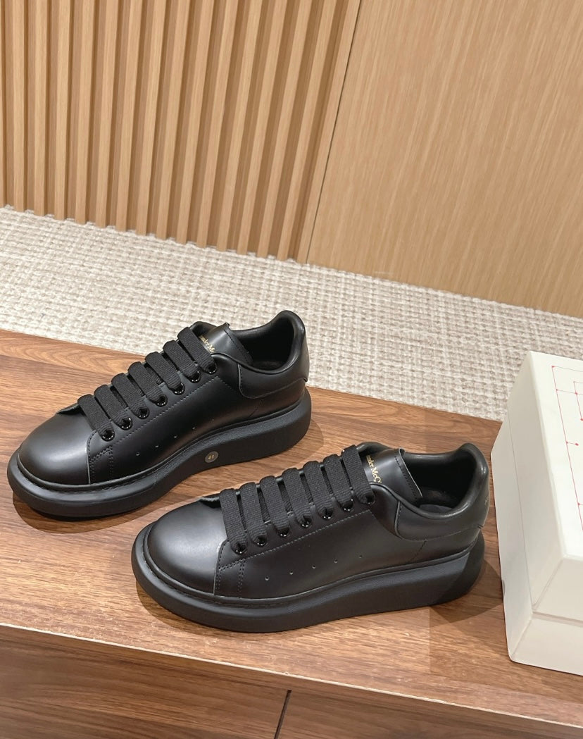 Alexander McQueen BLACK