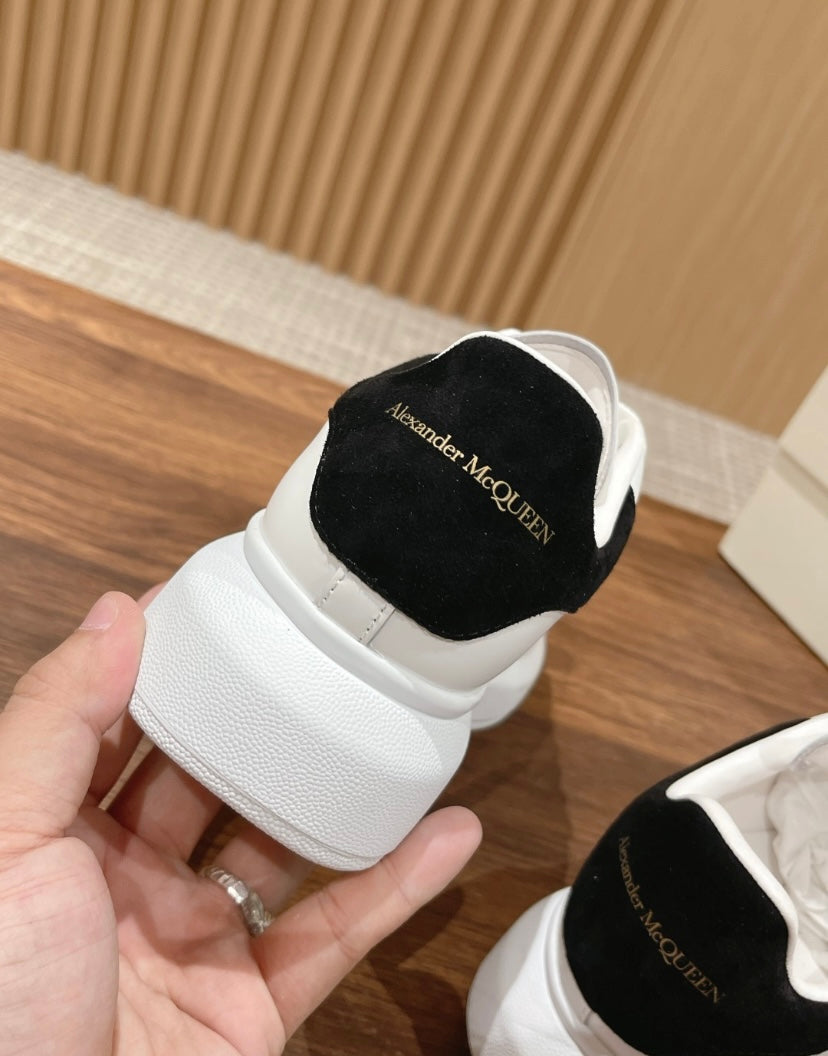 Alexander McQueen WHITE