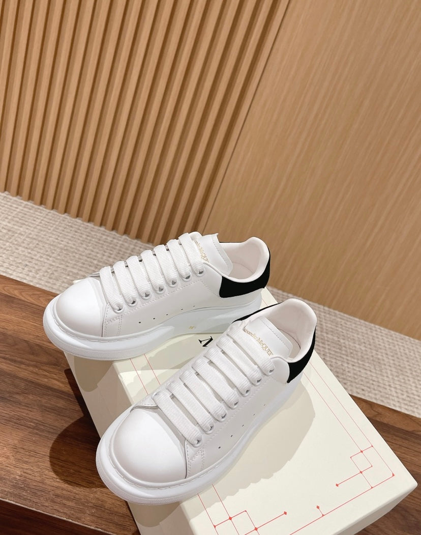 Alexander McQueen WHITE