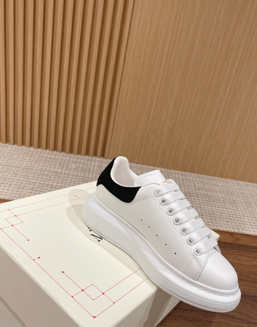 Alexander McQueen WHITE